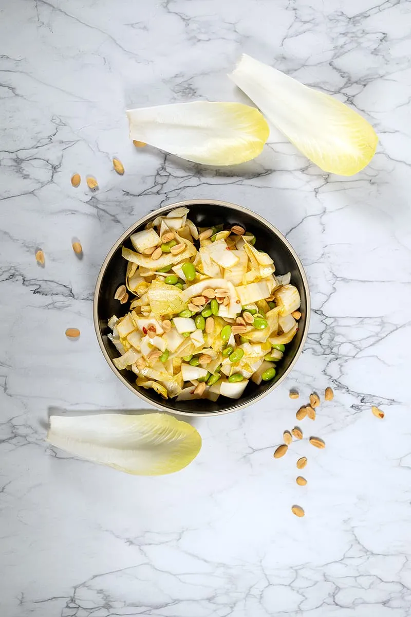Oosterse witlofsalade - lekker met edamame boontjes