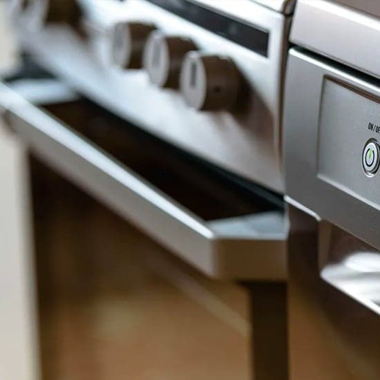 Waarvoor dient de lade onder je oven?