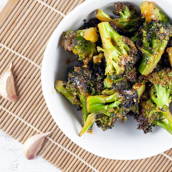 Geroosterde broccoli met miso