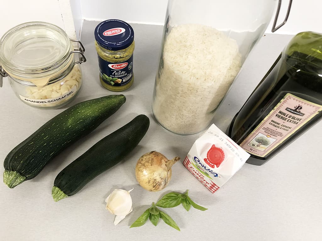 Romige rijst met courgette ingrediënten