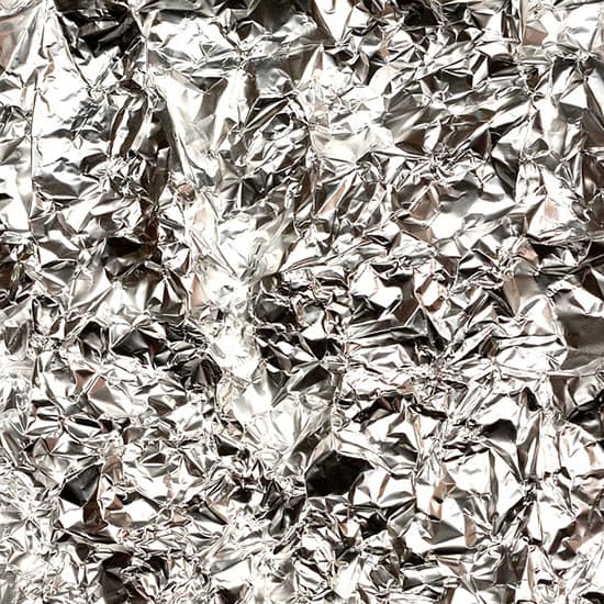 Welke kant van aluminiumfolie moet je gebruiken?