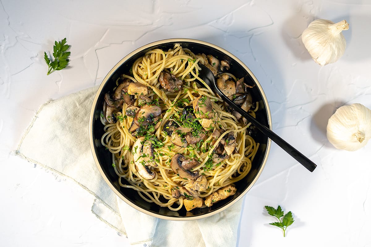 Pasta met champignons en knoflook
