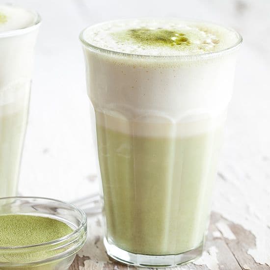 Matcha latte (groene thee latte)