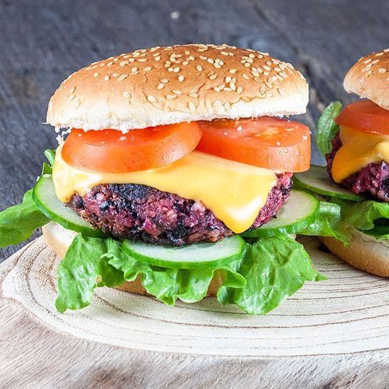 Geroosterde rode bietenburger (vegan)