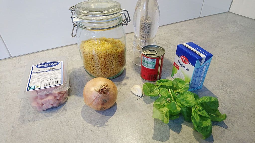 Romige macaroni met ham voor een klein budget Ingrediënten