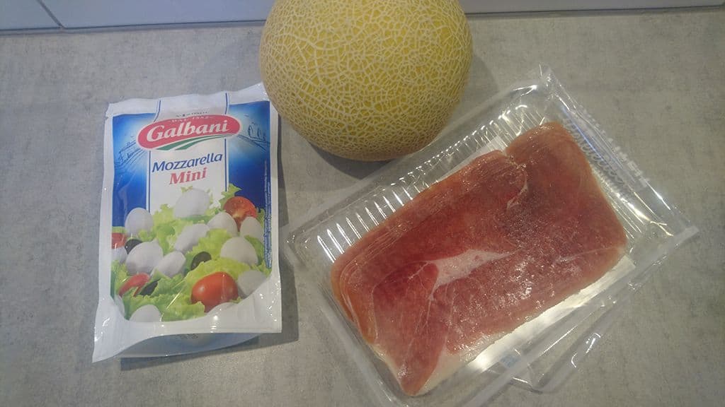 Tapasspiesjes met meloen, mozzarella en ham Ingrediënten