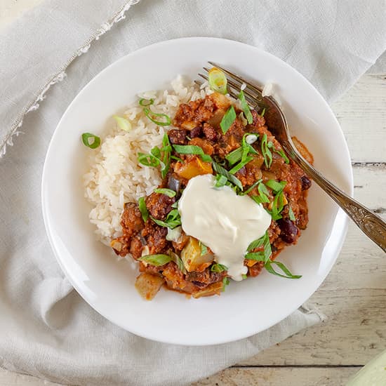 Chili con carne met witte courgette